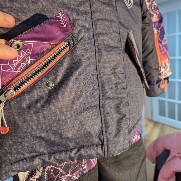 Adorable Two-Piece Snowsuit - Mountain Print in Pink and Purple - Size 2 - Picture 3 of 8